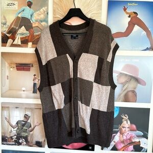 NWOT Abercrombie Sweater Vest